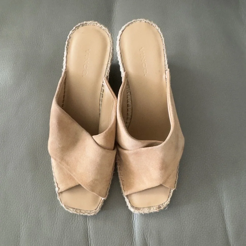 Vince chic suede